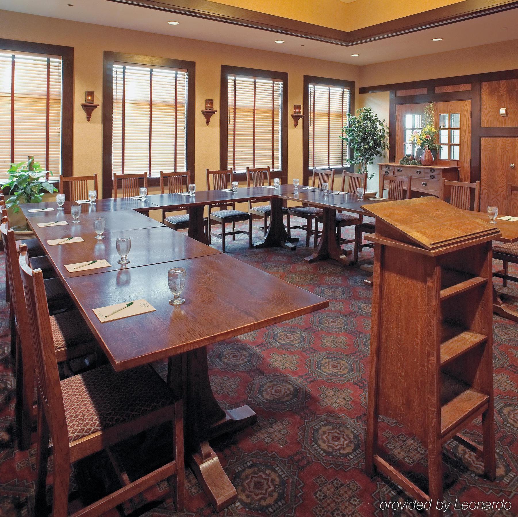 The Craftsman Inn & Suites Fayetteville Instalações foto